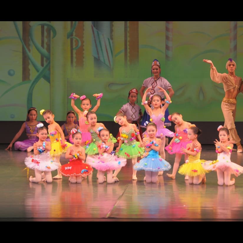 第１部　小品集・おもちゃ箱：福本まゆみモダンバレエアート：大阪・服部緑地・豊中