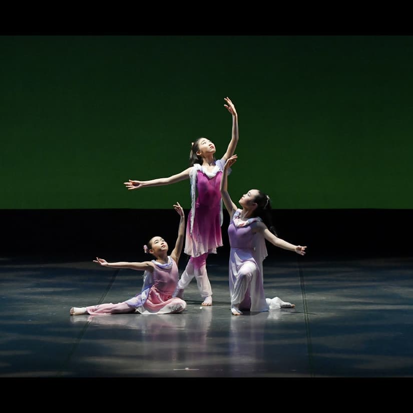 第２部　バレエ・モダンダンス小品集：福本まゆみモダンバレエアート第18回発表会：福本まゆみモダンバレエアート：大阪・服部緑地・豊中