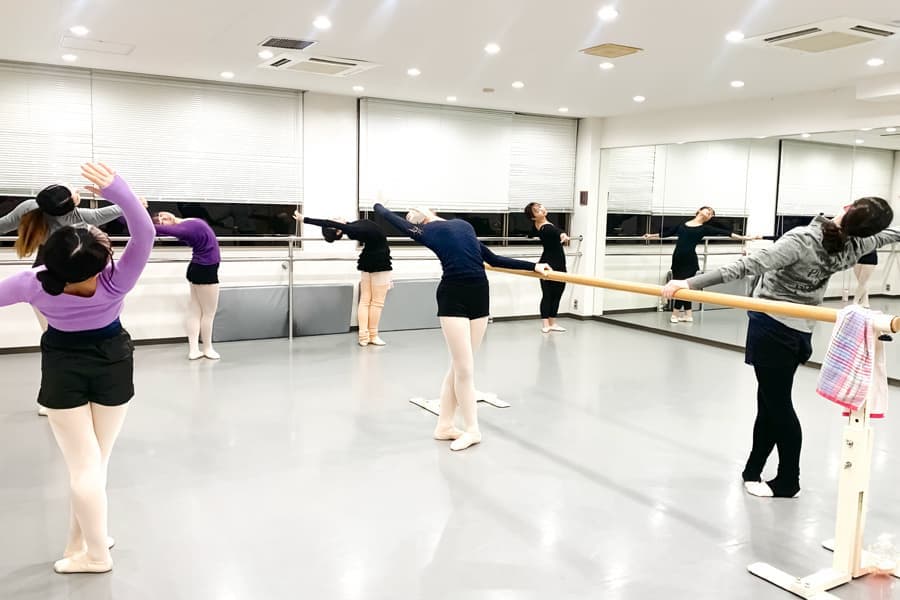 シニアクラス：福本まゆみモダンバレエアート：大阪・服部緑地・豊中